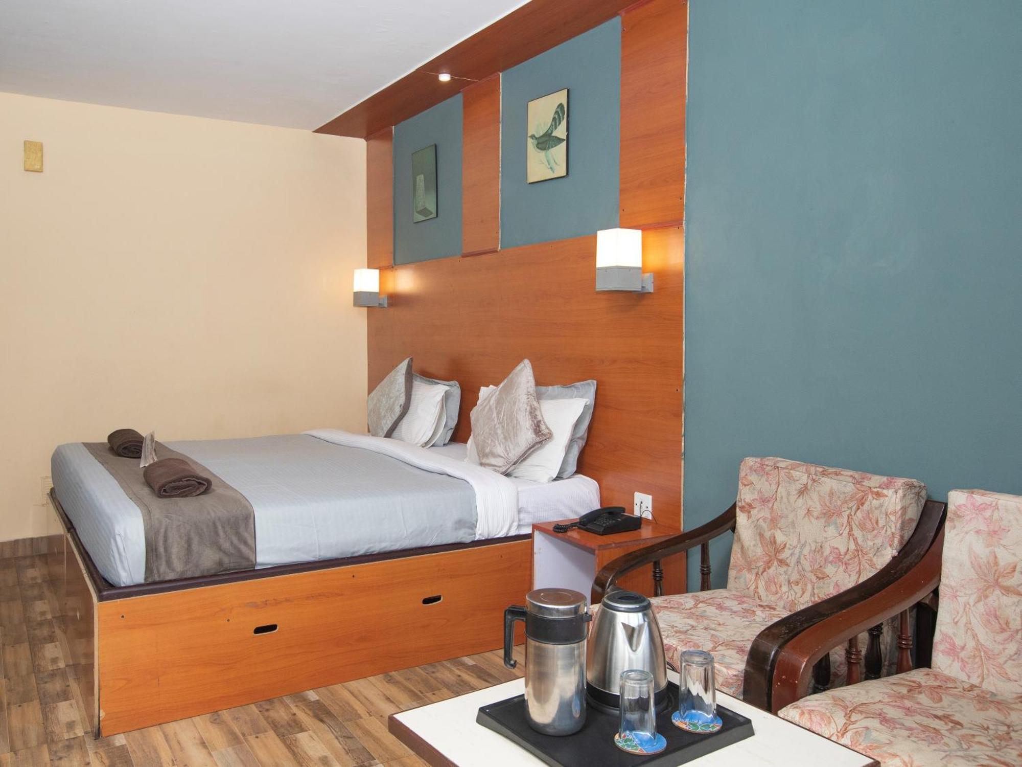Devi Enterprises - Hotel Khems Ooty Esterno foto